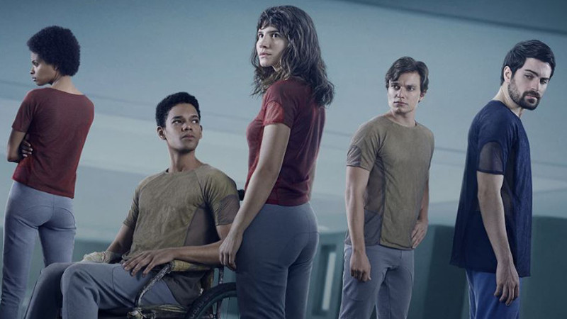 The candidate outfits come in the three Starfleet colors - red, blue, and yellow - though the colors appear to be randomly assigned.